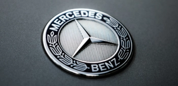 Mercedes-Benz-hiring